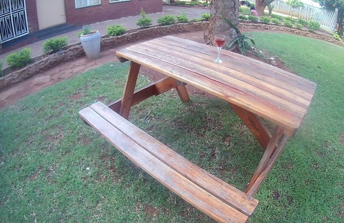 Bulawayo Cabin | Ginger lilly offers a serene environment , great rooms with astounding colors et