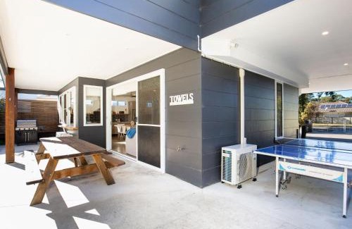 Callala Beach House | Gingers I Pet Friendly I 4 Min Walk to Beach