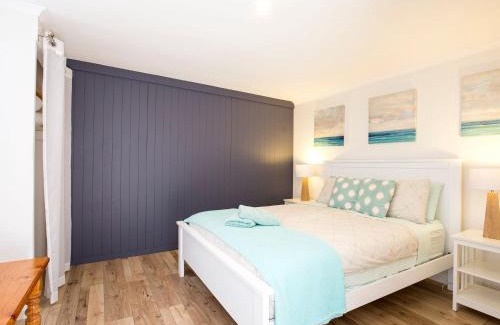 Callala Beach House | Gingers I Pet Friendly I 4 Min Walk to Beach