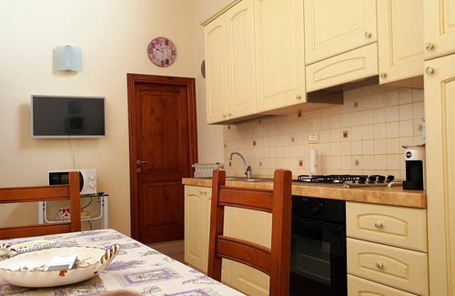 San Gimignano Apartment | Giovanna apartment 100 meters from San Gimignano