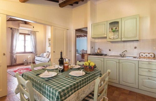 Castiglione del Lago Apartment | GIRASOLE .