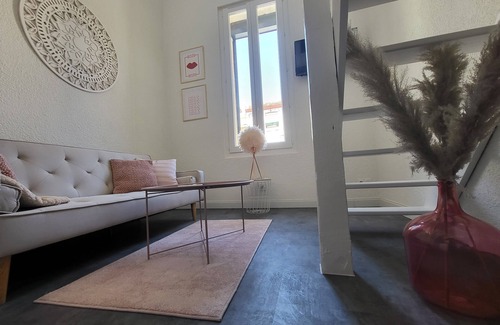 Saint-Assiscle Apartment | Girly T2 Neuf Clim Netflix Cosy Centre Ville Gare