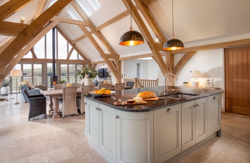 Totnes House | GITCOMBE RETREAT, luxury holiday cottage, with pool in Cornworthy