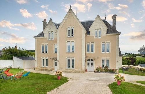 Cravant-les-Coteaux House | Gite à Cravant les Coteaux