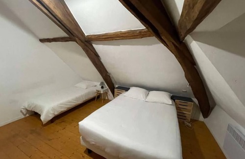 Martel Bed & Breakfast | Gite 06-Les Glycines with pool & jacuzzi-5 pers