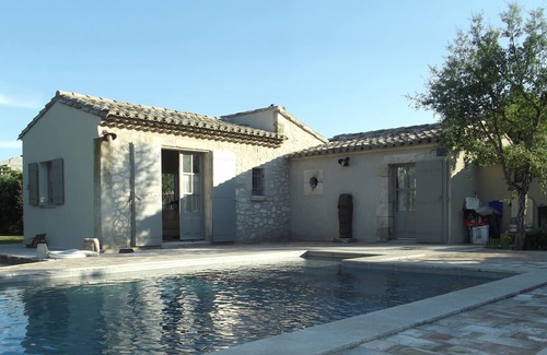 Cabannes Cottage | GITE 2 ROOMS IN CABANNES
