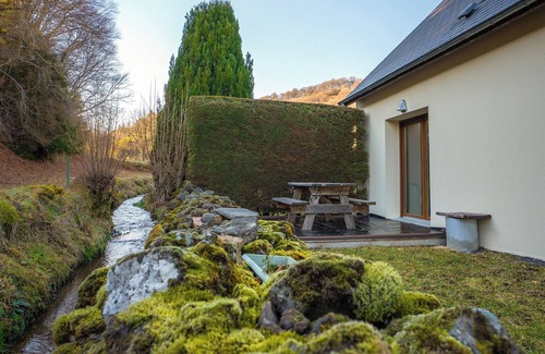 Besse-en-Chandesse Cottage | GÎTE 3 STARS, BESSE & ST-ANASTAISE, Theme: SKIING, HIKING, VISITS, FISHING