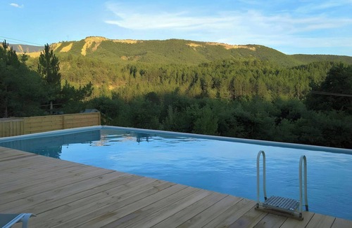 Entrepierres House | Gite 4 etoiles en pleine nature 8 pers.