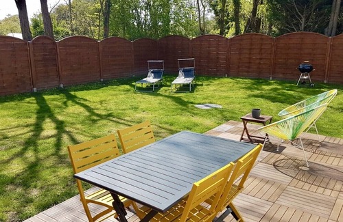 Grosbreuil House | Gîte 50m2 with enclosed garden, dog welcome, 15 mn from beaches, king size bed