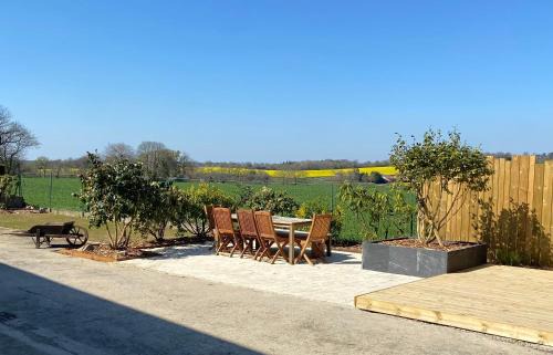 La Bouexiere House | Gite 8-10 pers, 4 chambres, billard, jardin