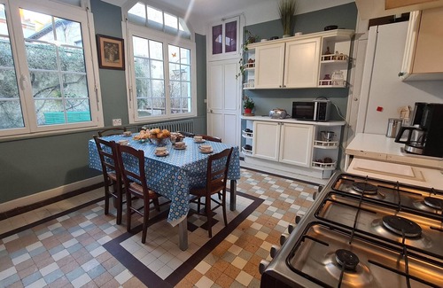 Aigurande House | Gite Aigurande, 4 bedrooms, 13 persons