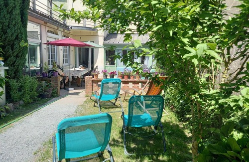 Aigurande Cottage | Gite Aigurande, 4 bedrooms, 13 persons