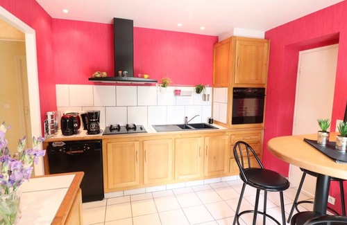 Anglards-de-Salers Cottage | Gite Anglards-de-Salers, 2 bedrooms, 4 persons