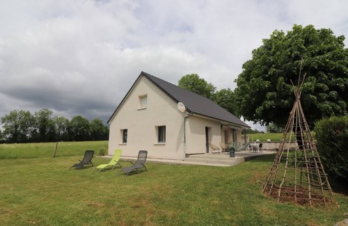Anglards-de-Salers Cottage | Gite Anglards-de-Salers, 2 bedrooms, 4 persons