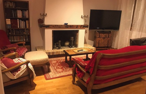 Presle House | Gite au Jay