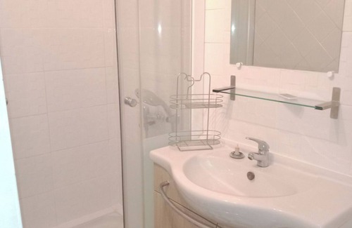 Caromb Apartment | Gite AU Pied DU Ventoux A Caromb