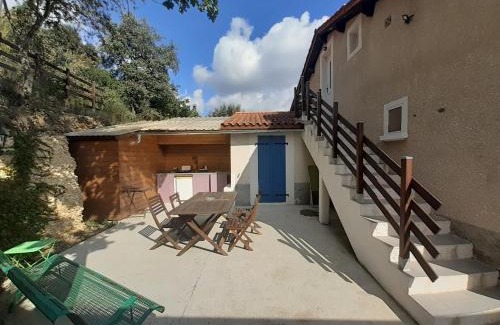 Allemagne-en-Provence Apartment | Gite avec terrasse privée proche des gorges du Verdon