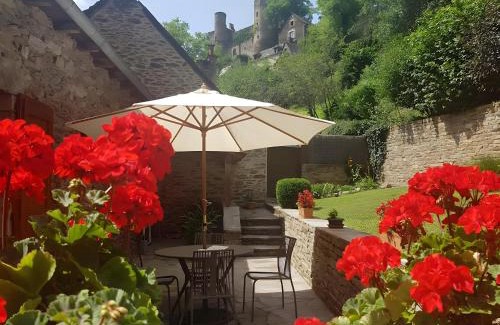Belcastel House | Gite Belcastel -Village d’Exception