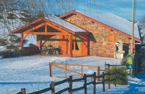 Vals d'Aix et Isable House | Gite Bully (Loire), 1 bedroom, 4 persons