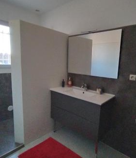 Graveson House | Gite chaleureux pour deux avec jacuzzi ou piscine selon dates