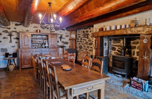 Valuejols Cottage | Gîte 'Chez Marie-Louise' with private terrace and shared garden