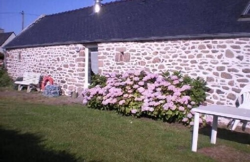 Landunvez Cottage | Gite COAST LEGENDS, Tremazan Landunvez lake PORTSALL