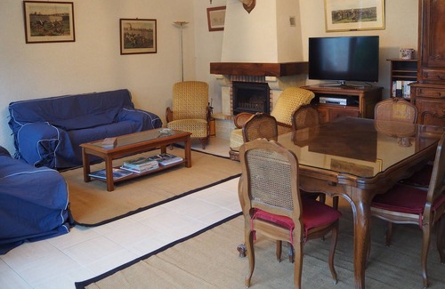 Becon-les-Granits House | Gite Countryside near Angers