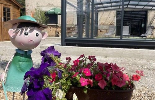 Couzon Cottage | Gite Couzon, 2 bedrooms, 4 persons