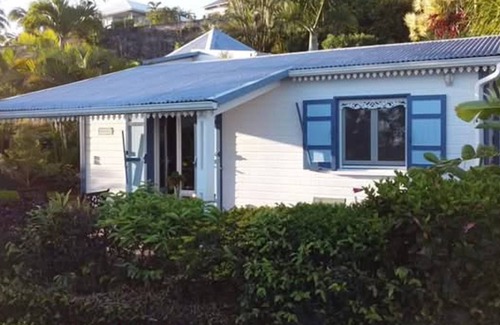 Grande Anse Cottage | Gîte Créoline 4* with pool, air conditioning and parking near beach