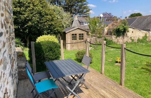 Scrignac House | gite d'artiste le lézard vert