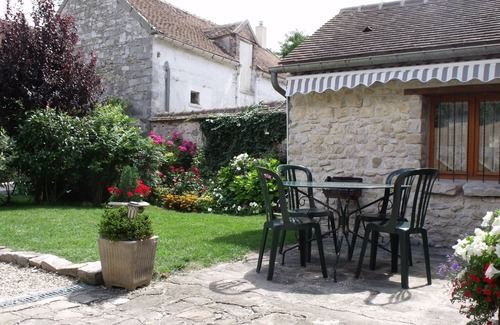 Larchant Cottage | GITE DAME JOUANNE - Nature stay near the Fontainebleau Forest