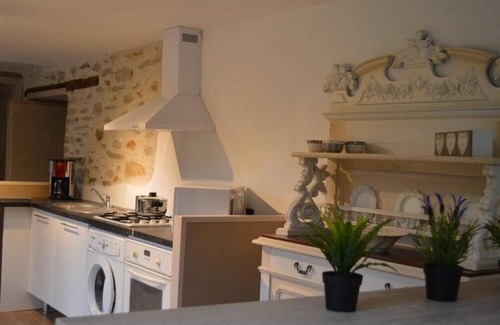 Curvalle Apartment | Gite Dans Maison Pour 2 Pers axe Albi-millau Bord de L'eau Vallée du Tarn