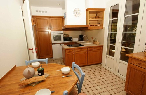 Aiffres House | Gite de Charme La Citadine 10 minutes from the town center, ideal for 4 people