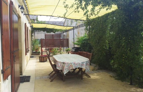Saint-Genes-de-Lombaud House | Gite DE Montval - Saint-genes-de-lombaud