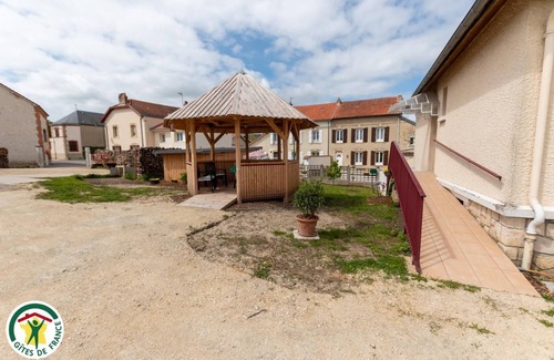 Coulommes-la-Montagne House | Gite de la Treille - Coulommes LA Montagne
