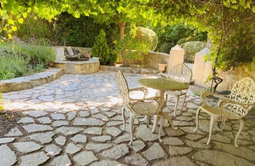 Le Thor House | Gite des Carmes and Spa