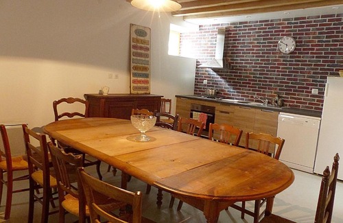 Roanne House | Gite des Loges du Château de Matel