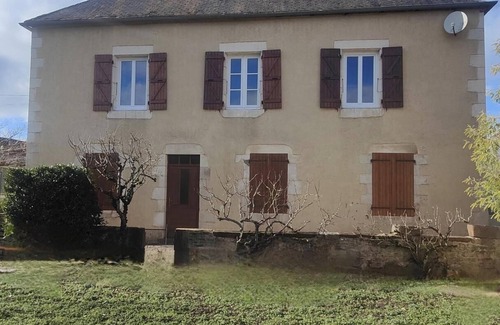 Les Quatre-Routes-du-Lot House | Gîte du lac at Le Vignon in Quercy at the gateway to the most beautiful villages in france