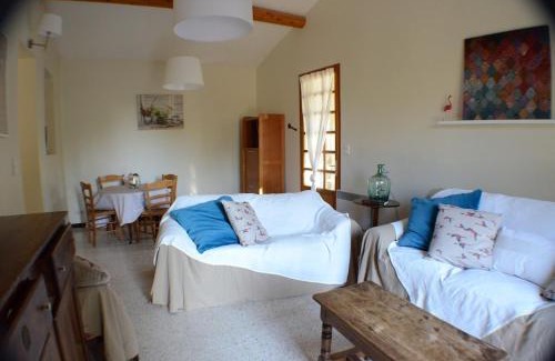 Merindol House | Gite du Relarguier, maison de village en Luberon, Provence