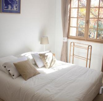 Merindol House | Gite du Relarguier, maison de village en Luberon, Provence