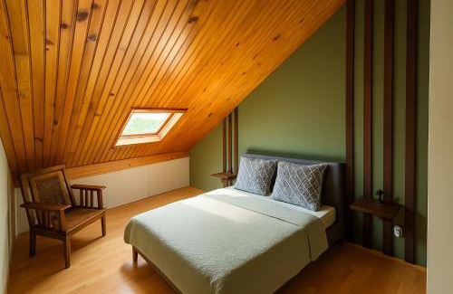 Dos d'Ane House | Gite etape chez Paule et jo