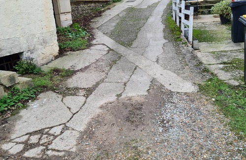 Etretat House | Gite Etretat center with garden and parking