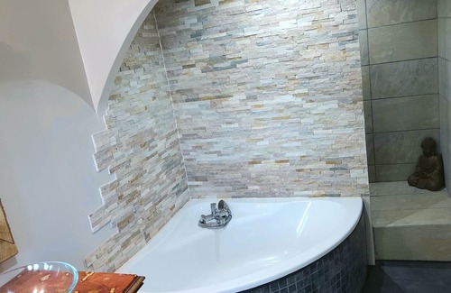 Saint-Jacques-des-Blats Cottage | Gite for 10 people in a quiet location 13 minutes from the slopes