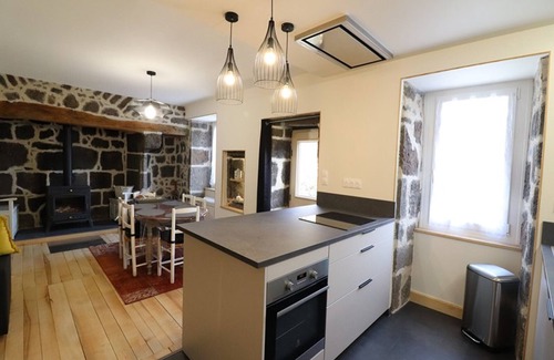 Fontanges Cottage | Gite Fontanges, 3 bedrooms, 6 persons