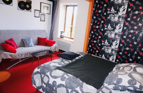 Messey-sur-Grosne Other | Gite for 15 people