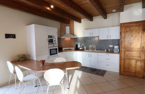 Saint-Cirgues-de-Jordanne Cottage | Gite Saint-Cirgues-de-Jordanne, 2 bedrooms, 4 persons