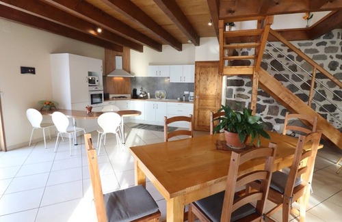 Saint-Cirgues-de-Jordanne Cottage | Gite Saint-Cirgues-de-Jordanne, 2 bedrooms, 4 persons