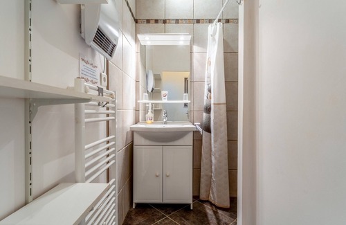 Saint-Ambroix Bed & Breakfast | Gite - Guest Room L'Occitania 44m² - Room and Annex 55 m²