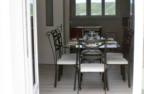 Fecamp House | GITE IN A QUIET AREA A FEW STEPS FROM THE AQUATIC CENTER AND SHOPS