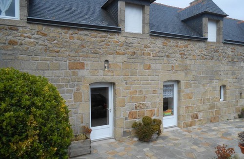 Douarnenez House | Gîte in character house, quiet, between sea and countryside, sleeps 5